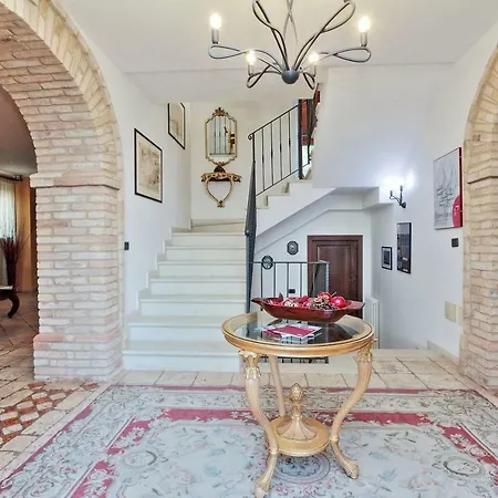 Wonderful With Panoramic View And Private Swimming Pool San Severino Marche